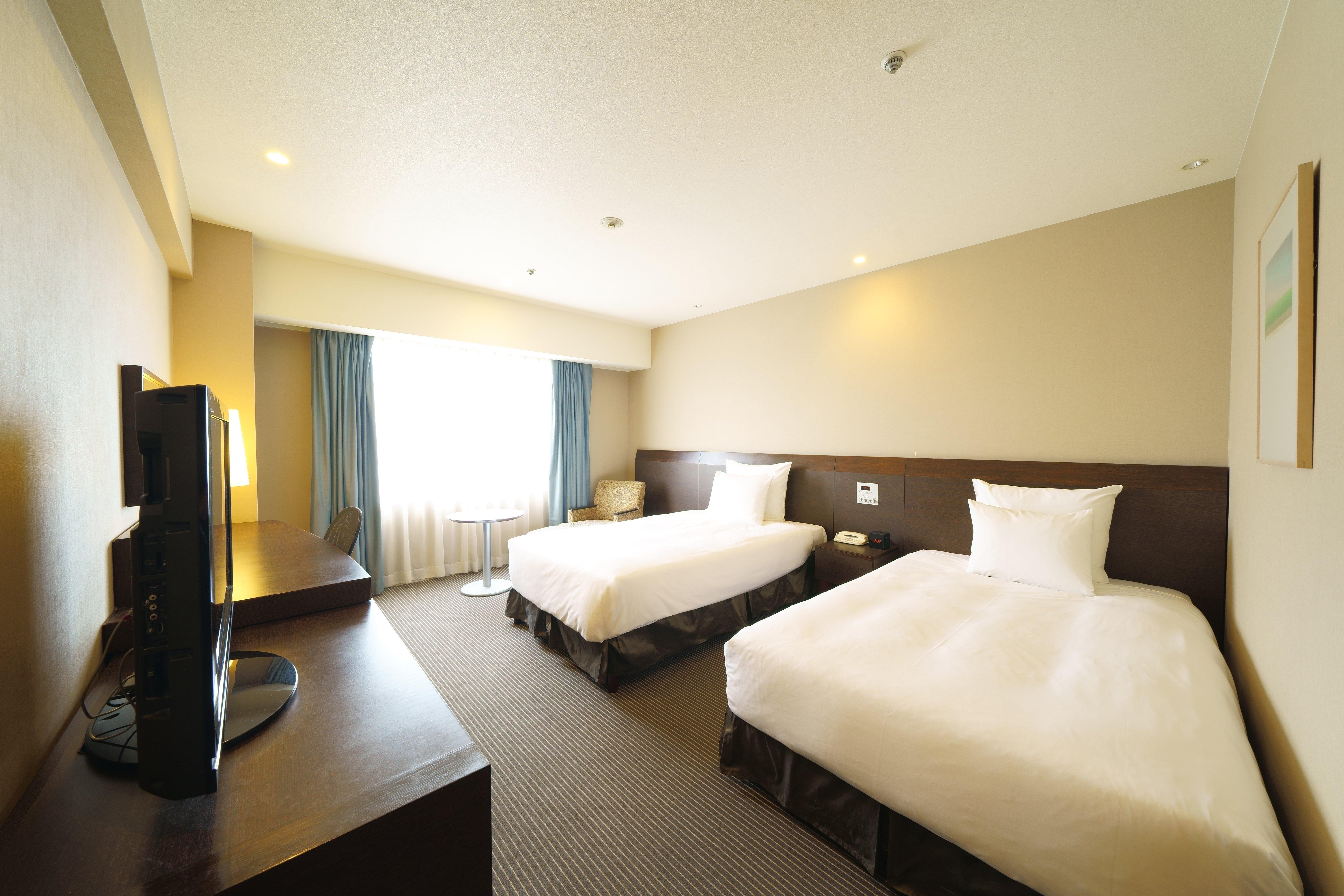 เอเอ็นเอ คราวน์ พลาซ่า ฮิโรชิม่า Hotel ภายนอก รูปภาพ