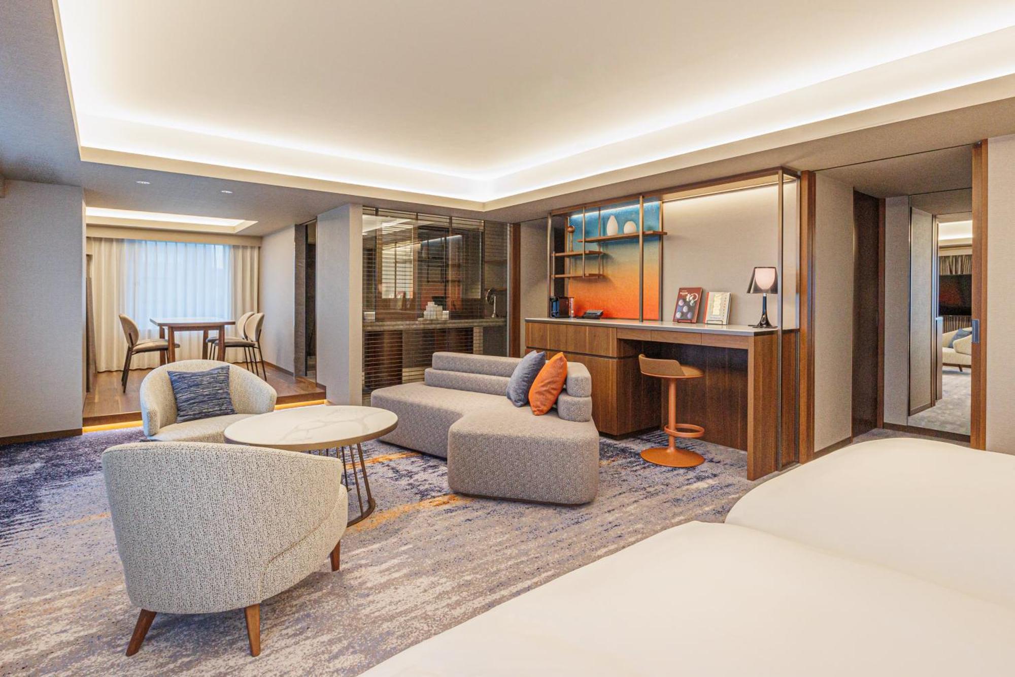 เอเอ็นเอ คราวน์ พลาซ่า ฮิโรชิม่า Hotel ภายนอก รูปภาพ